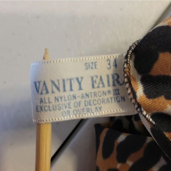 Vanity Fair Leopard Top Button Front Short Sleeve Vneck 70s Vintage Mobwife - Picture 6 of 8